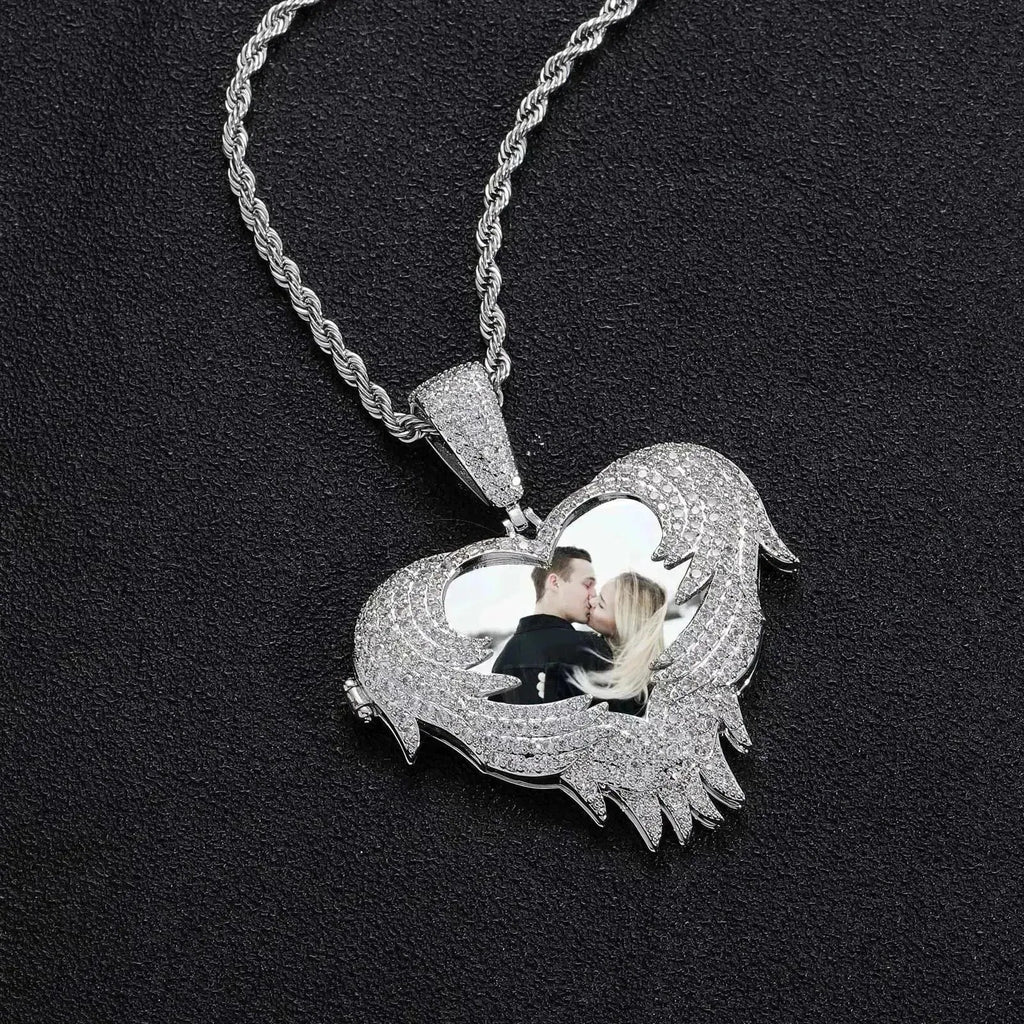 LoveShell™ – Custom Clamshell Heart Photo Pendant | Iced Out Zircon
