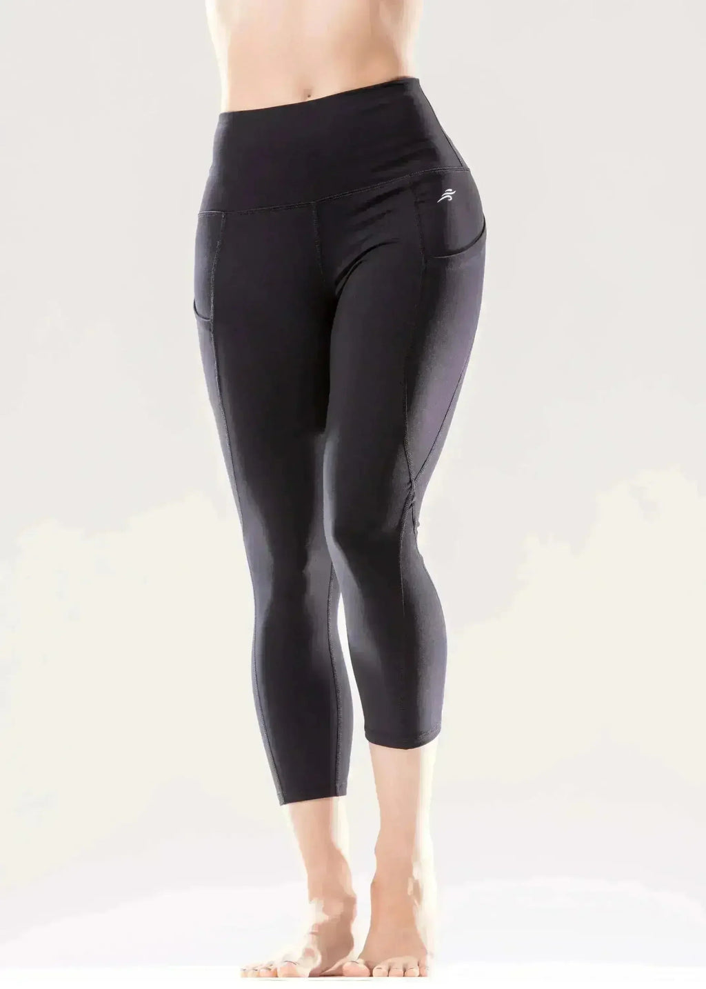 Jolie High-Waisted Capri Leggings with Hip Pockets | Femstylo